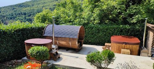 KUBIQ Hot Tub