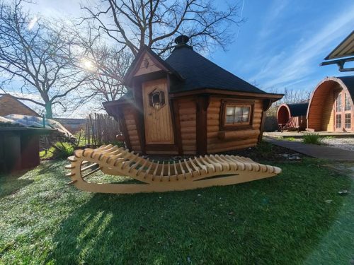 KUBIQ roštilj kućica