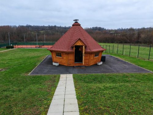 KUBIQ roštilj kućica